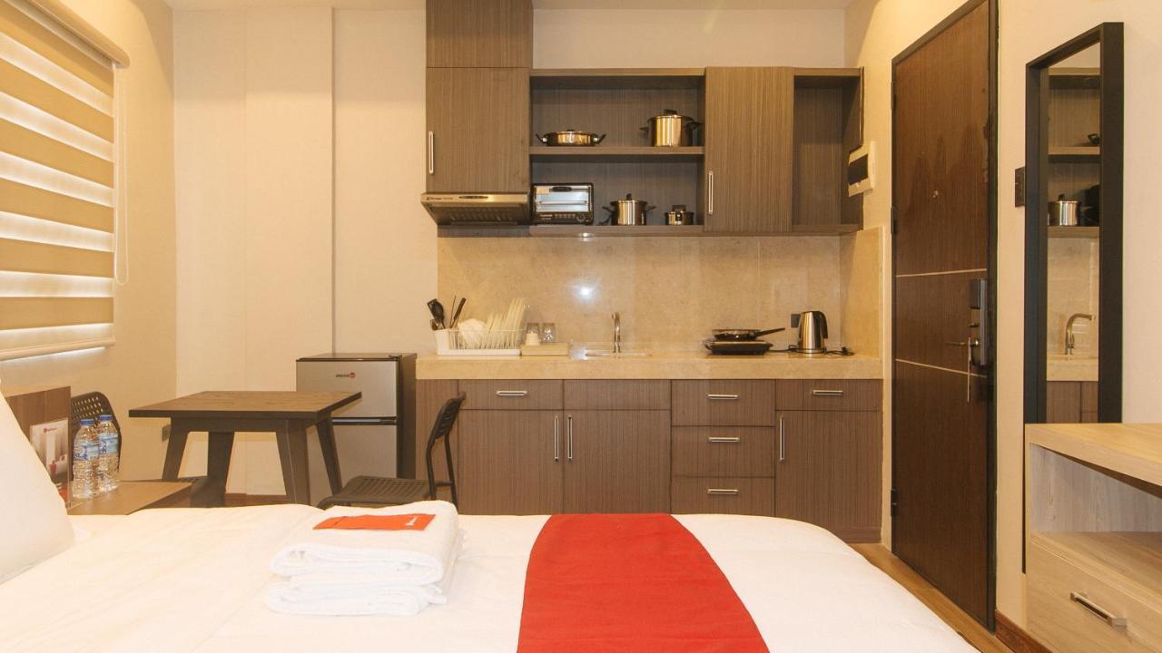 Reddoorz Plus @ Bez Tower And Residences San Juan San Juan  Exteriör bild